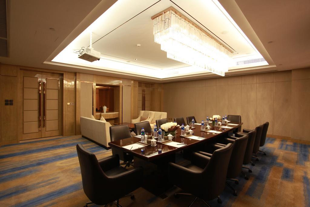 Howard Johnson Qinlu Plaza Yingtan Экстерьер фото